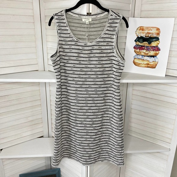 Max Studio Black and white knit shift dress - Picture 5 of 8